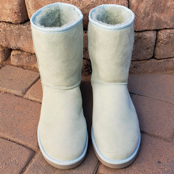 UGG Shoes - UGG Classic Short II 10W